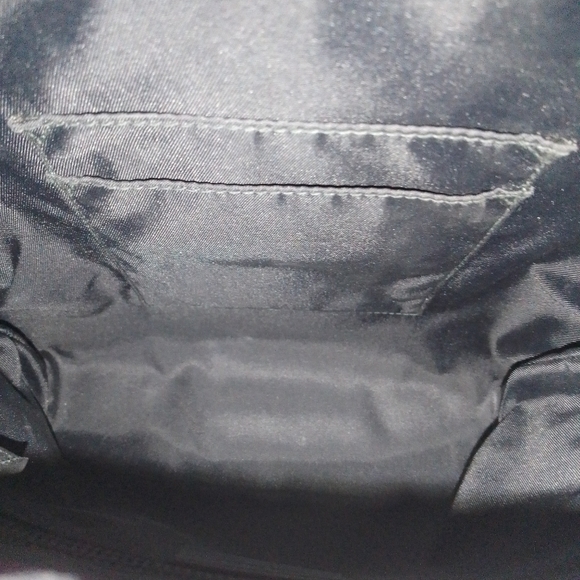 Gucci Messenger Bag - Picture 6 of 8